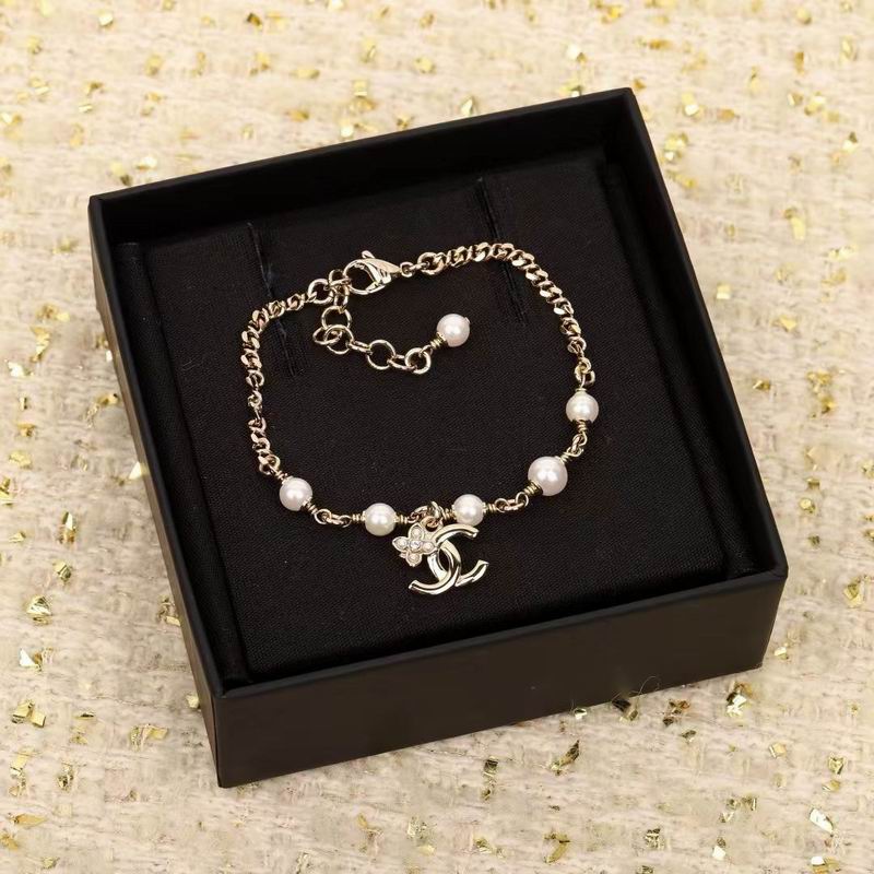 Chanel Bracelet 07yxs08